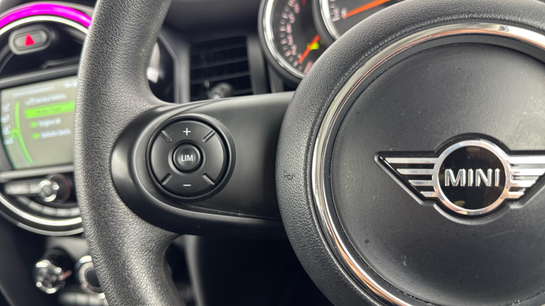 MINI Hatchback 1.5 Cooper Classic II 3dr Petrol Hatchback